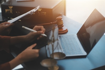 How Does Electronic Service of Process Impact Personal Injury Cases?